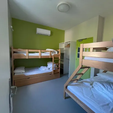 Le Préau De Hotel